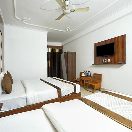 Airport Hotel Kiara - New Delhi Airport 외부 사진