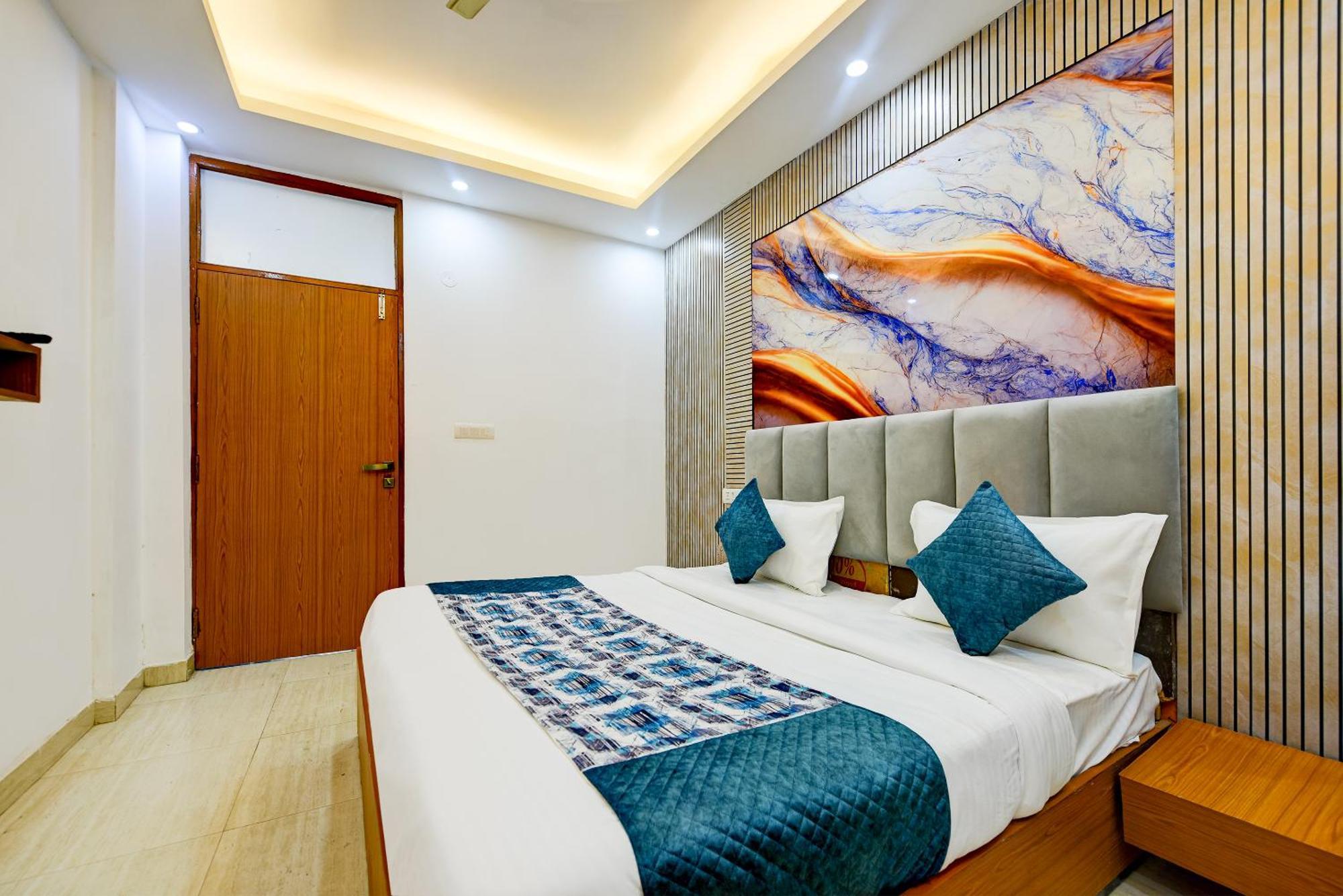 Airport Hotel Kiara - New Delhi Airport 외부 사진