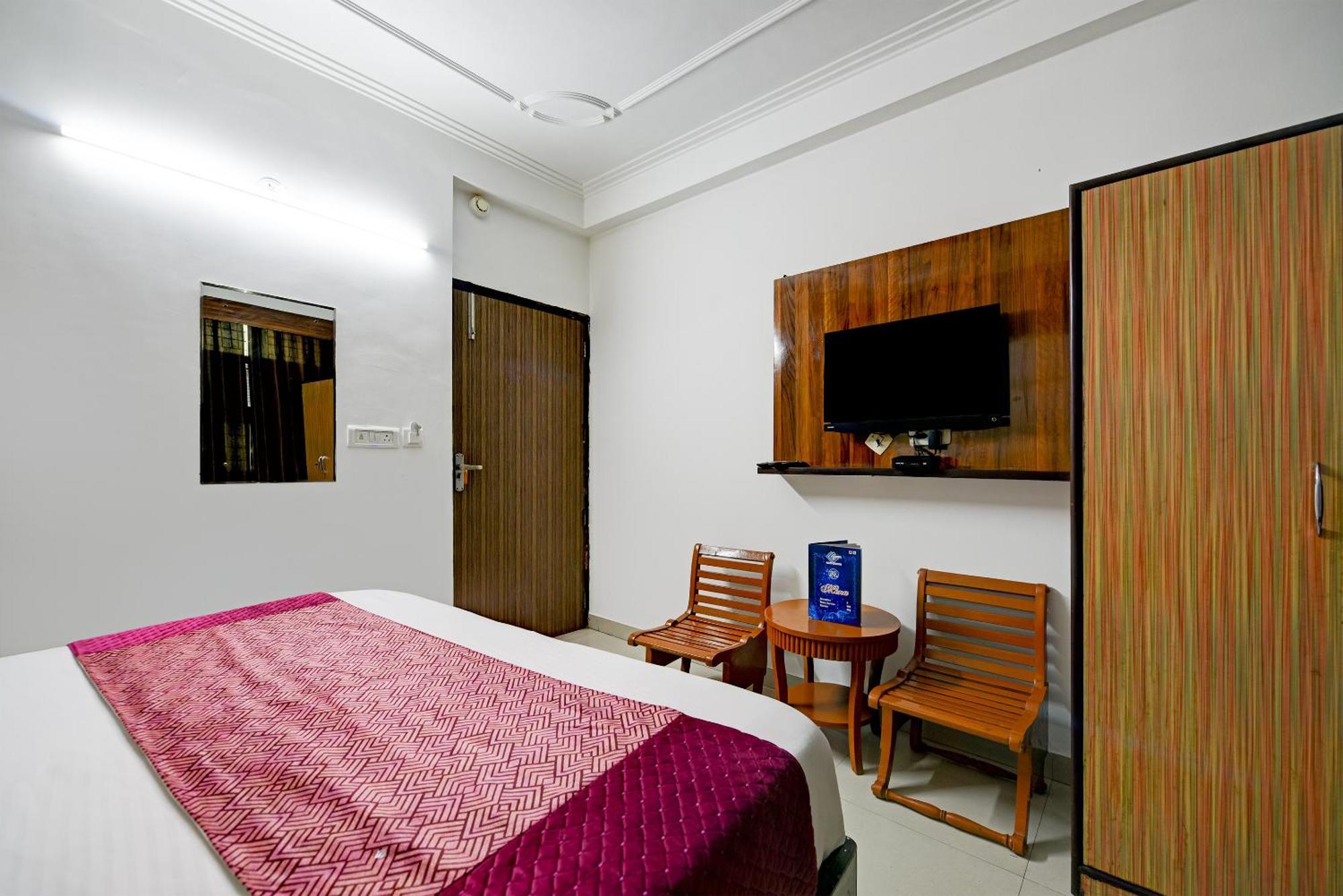 Airport Hotel Kiara - New Delhi Airport 외부 사진