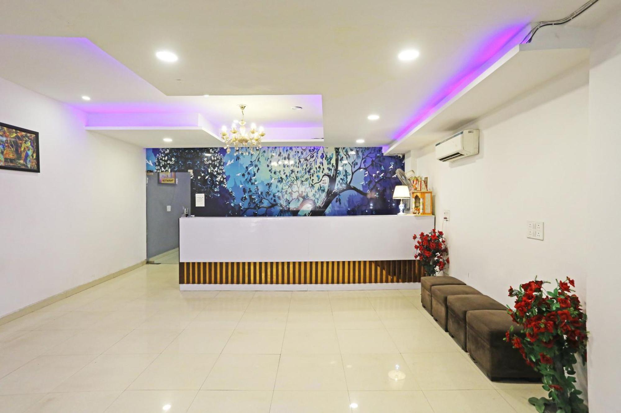 Airport Hotel Kiara - New Delhi Airport 외부 사진